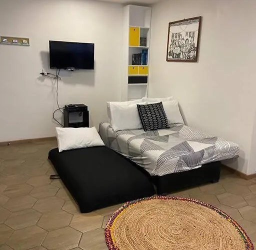 Apartment In The Heart Of *