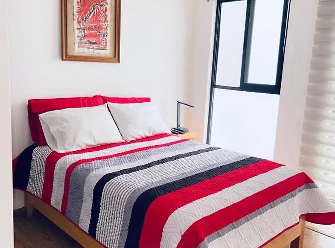 Apartment In The Heart Of *